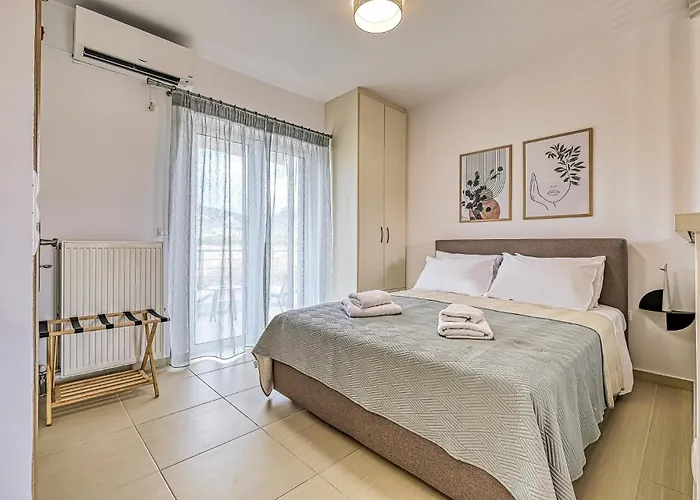 La Petite Stef Náuplia